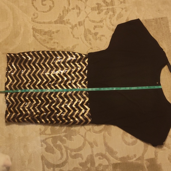 Soho Apparel Dress - Picture 10 of 11